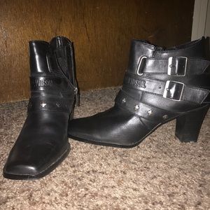 Black leather Harley Davidson boots